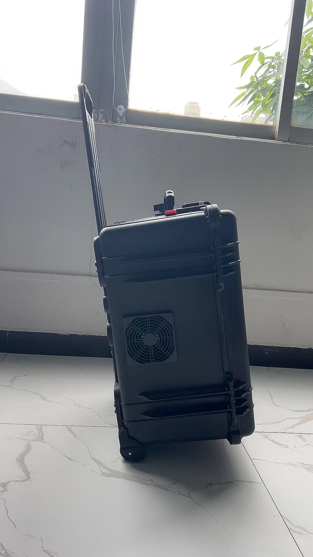 柳林手拉箱型移动通信干扰器